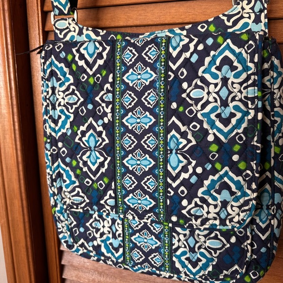 Like new Vera Bradley crossbody bag - Picture 2 of 11